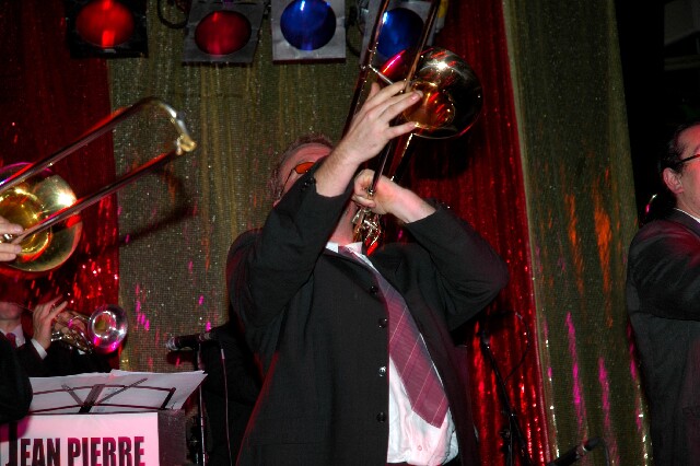 min 2005 11 12 fous swing 024